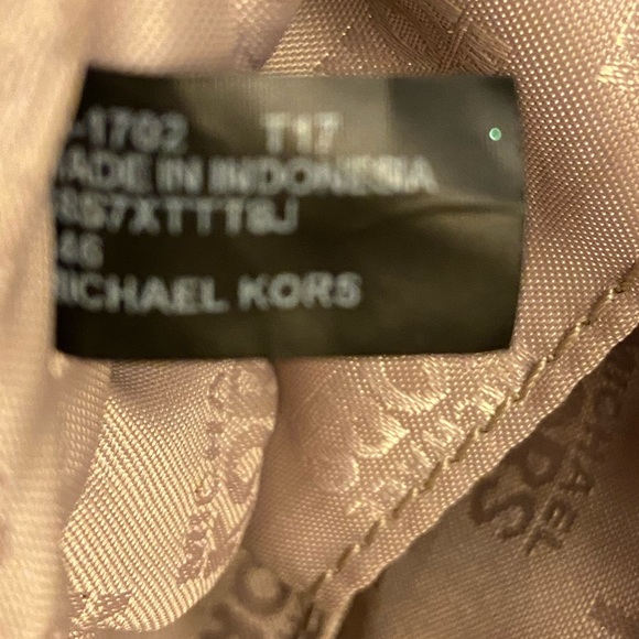 Michael Kors monogram tote style bag with leather handles in brown and tan - Picture 5 of 15